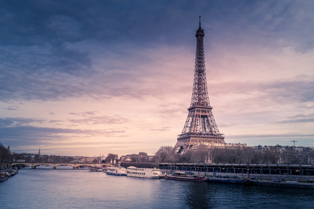 Old Town Walks — The stories the guidebooks skip 🏛️ Join